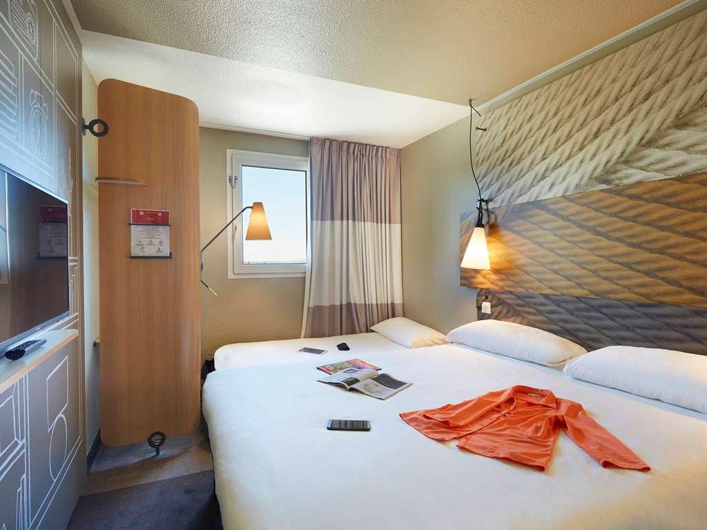 Ibis Archamps Porte De Geneve Номер фото