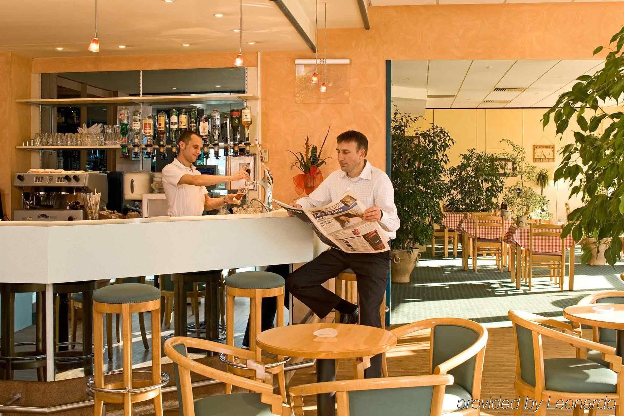 Ibis Archamps Porte De Geneve Экстерьер фото